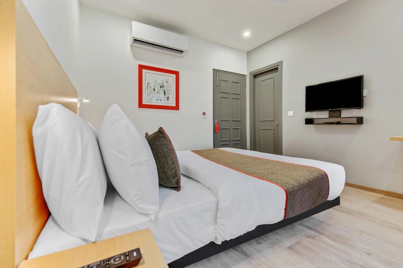Hotel Aerotech Near Delhi Airport Neu-Delhi Exterior foto